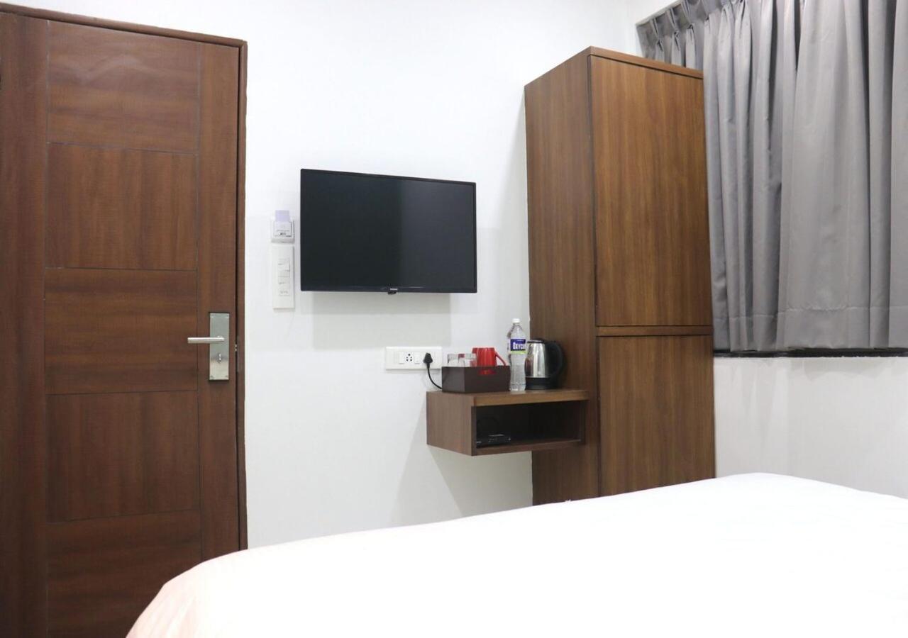 Sharman Suites Пуна Экстерьер фото